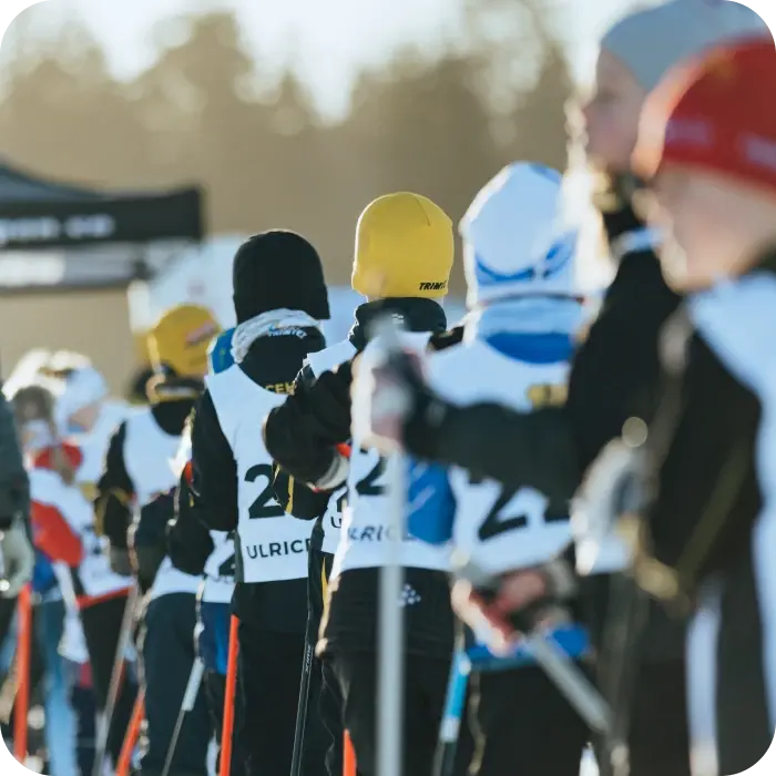 Skidåkare på barnens World Cup i Ulricehamn